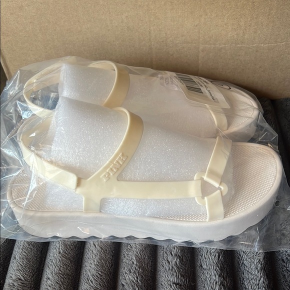 Zara Beige Strappy Sandals - Picture 1 of 1